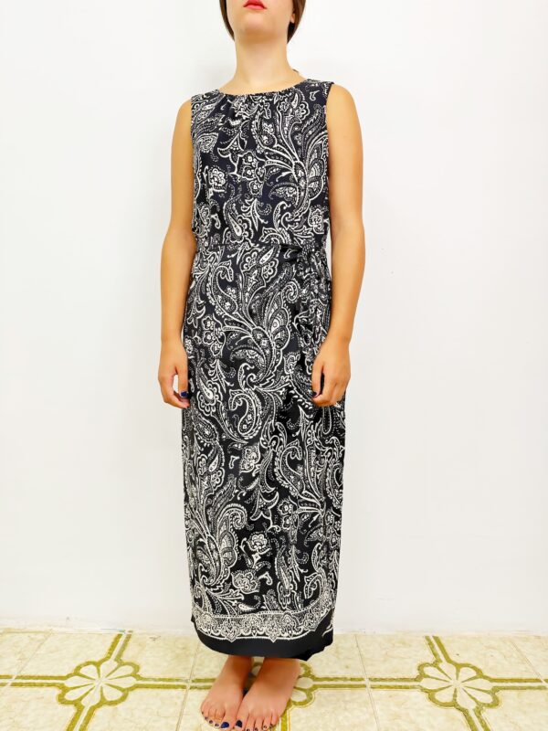 Vestido con estampado paisley